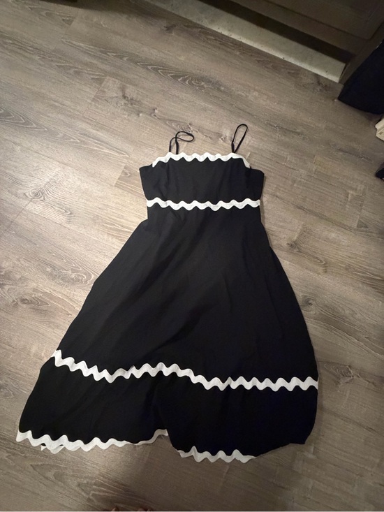 Fashion Web Dresses & Skirts - Black & white maxi dress